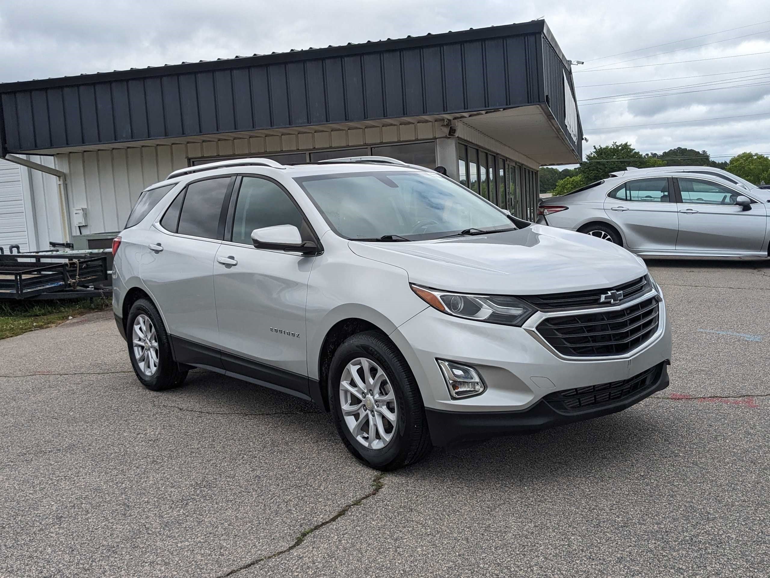 Used 2018 Chevrolet Equinox LT with VIN 3GNAXJEV3JL282625 for sale in Henderson, NC